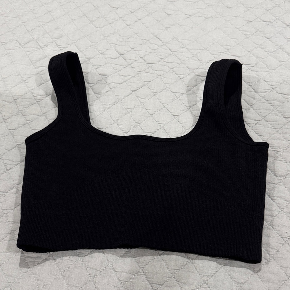 Black Ribbed Crop Top